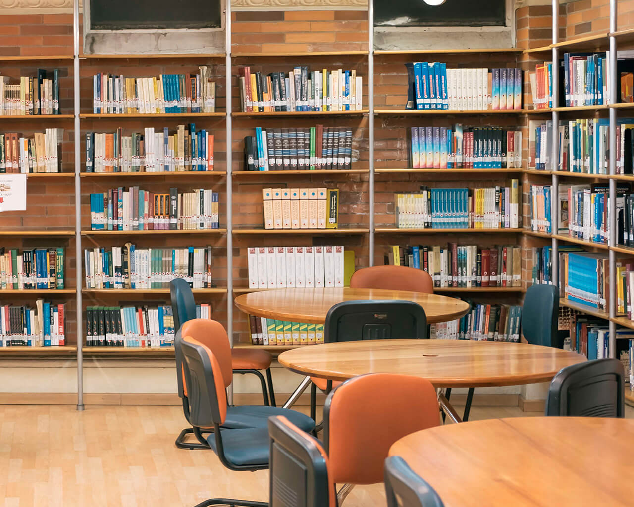 NUESTRA BIBLIOTECA PÚBLICA