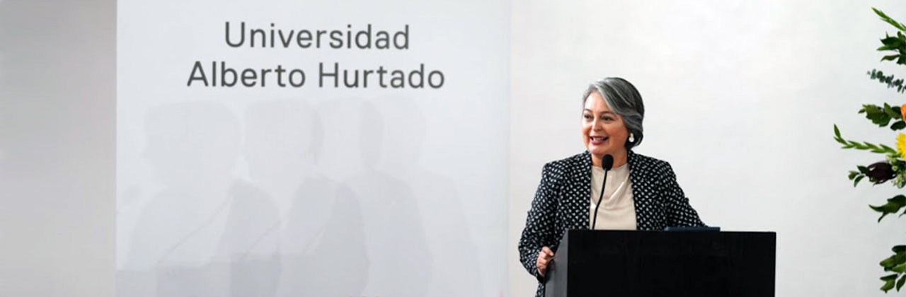 Ministra del Trabajo Jeannette Jara inauguró año académico de la Facultad de Derecho UAH